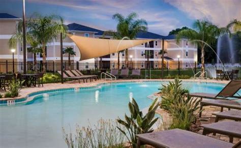 embry riddle off campus housing.